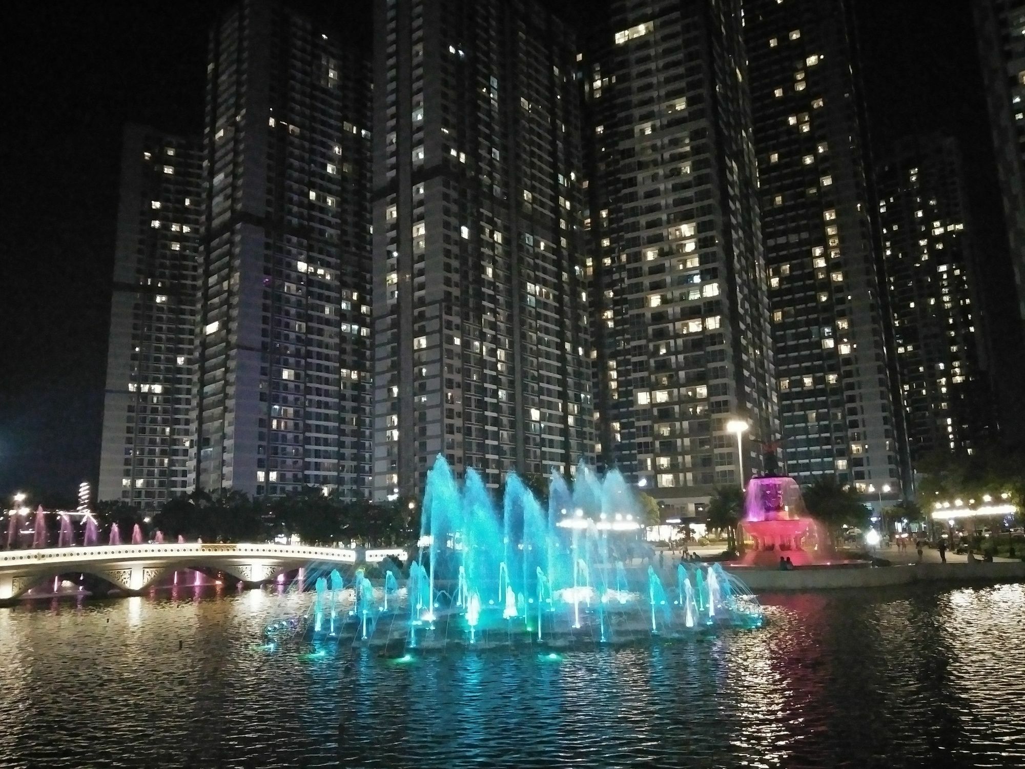 The Vie Vinhomes Ho-Chi-Minh-Stadt Exterior foto
